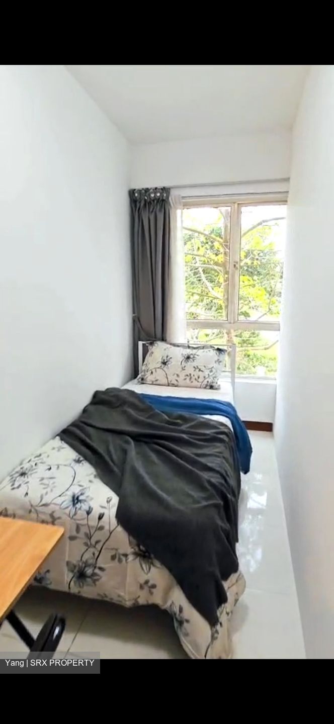 Melville Park (D18), Condominium #555199081